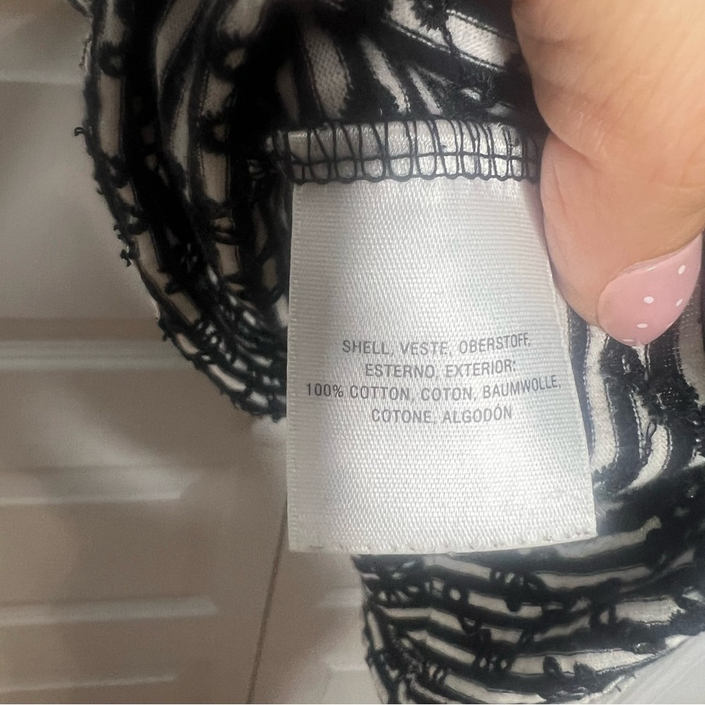 Anthropologie Textured Stripe Tee | Size M | Black & White | Embroidered Detail - Picture 4 of 5